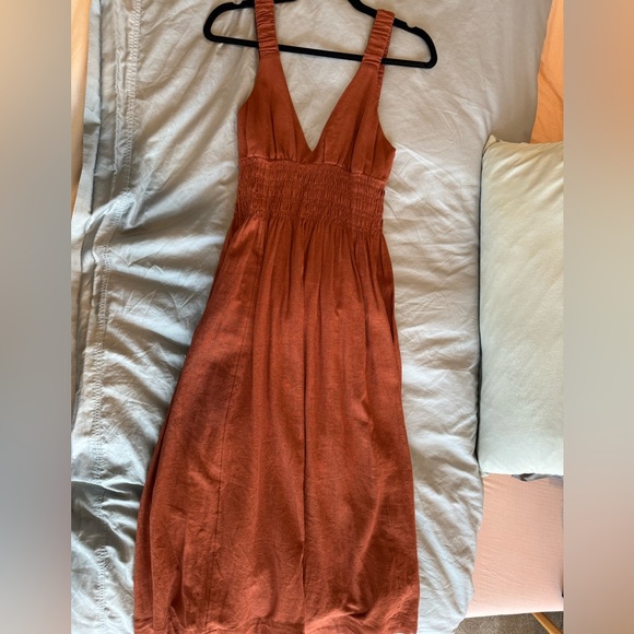 Women’s XS Abercrombie V Cut Maxi Dress - Picture 2 of 7